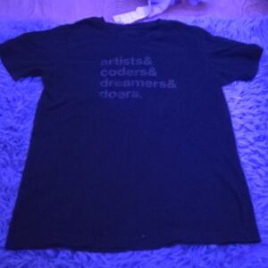 Black tee